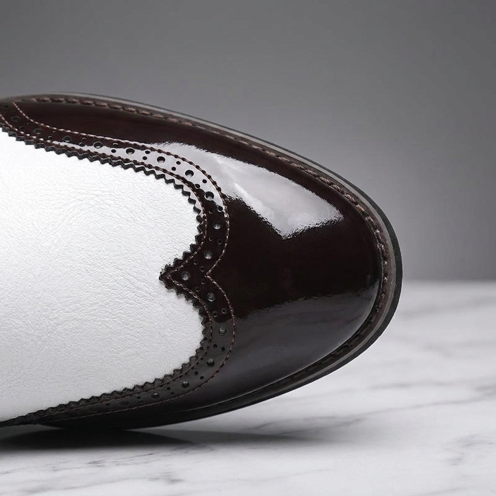 Urbino Leather Wingtip Brogues — White, close view of the gloss and matte seam