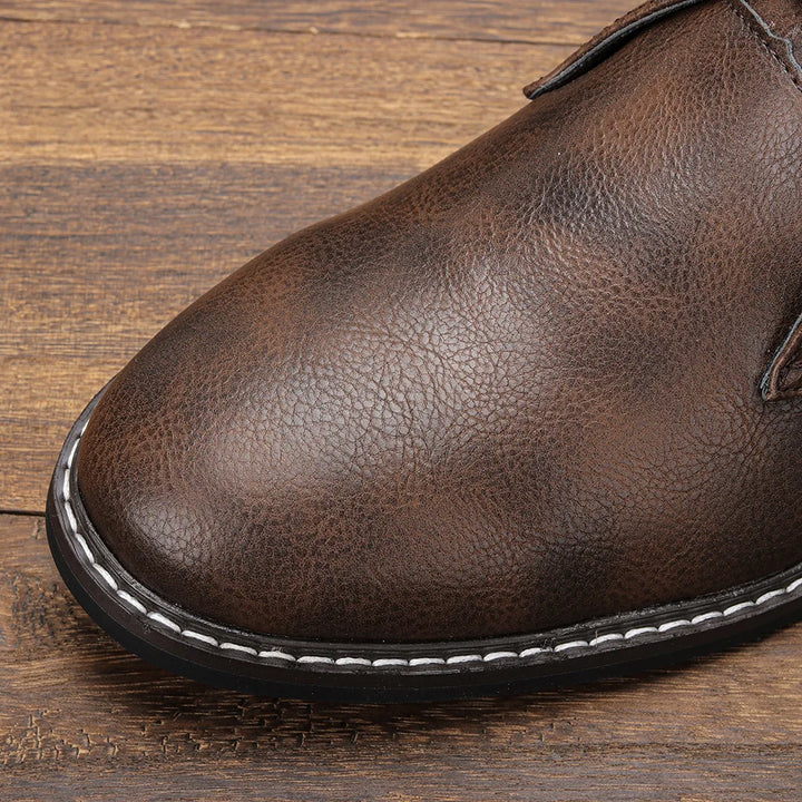 Pembroke Leather Chukka Boots