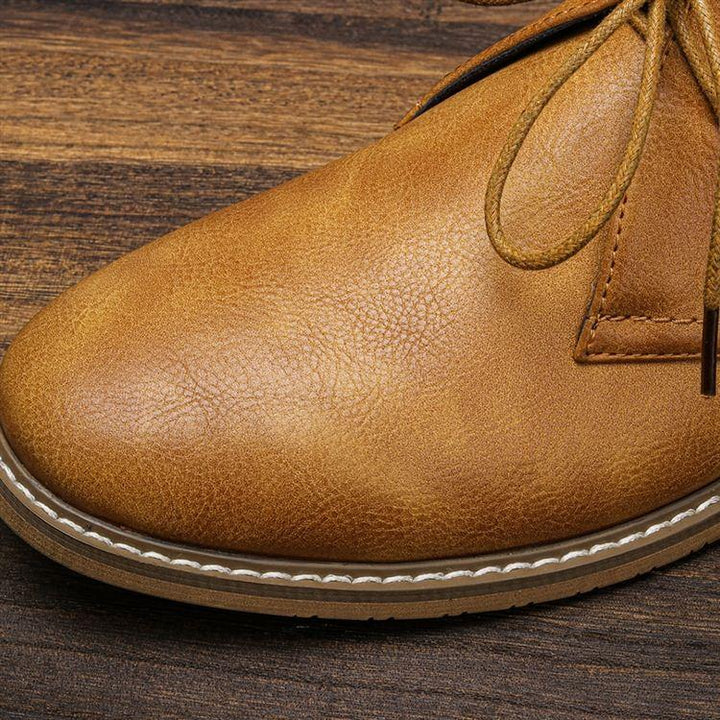 Pembroke Leather Chukka Boots