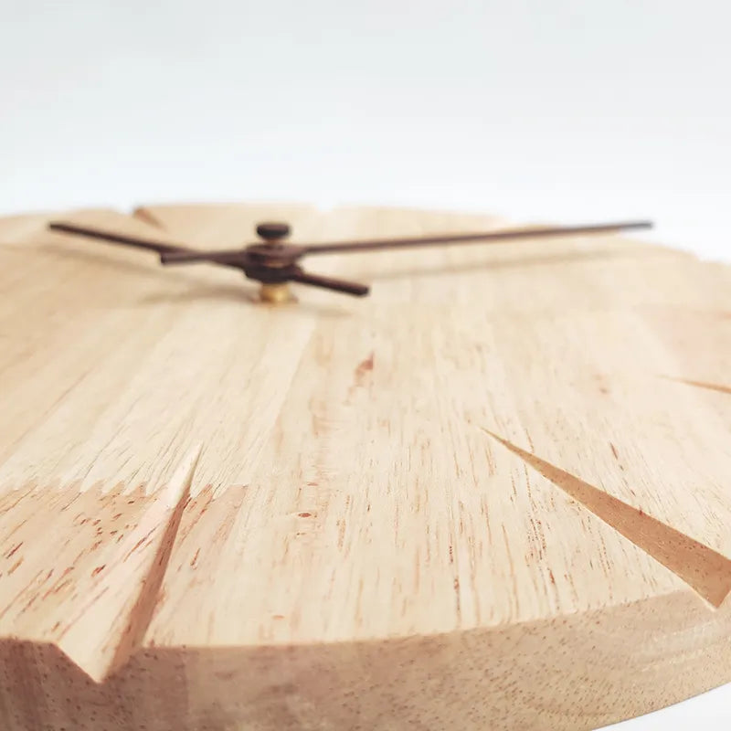 Echowood Clock