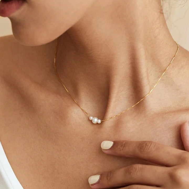 Roselle Pearl Necklace