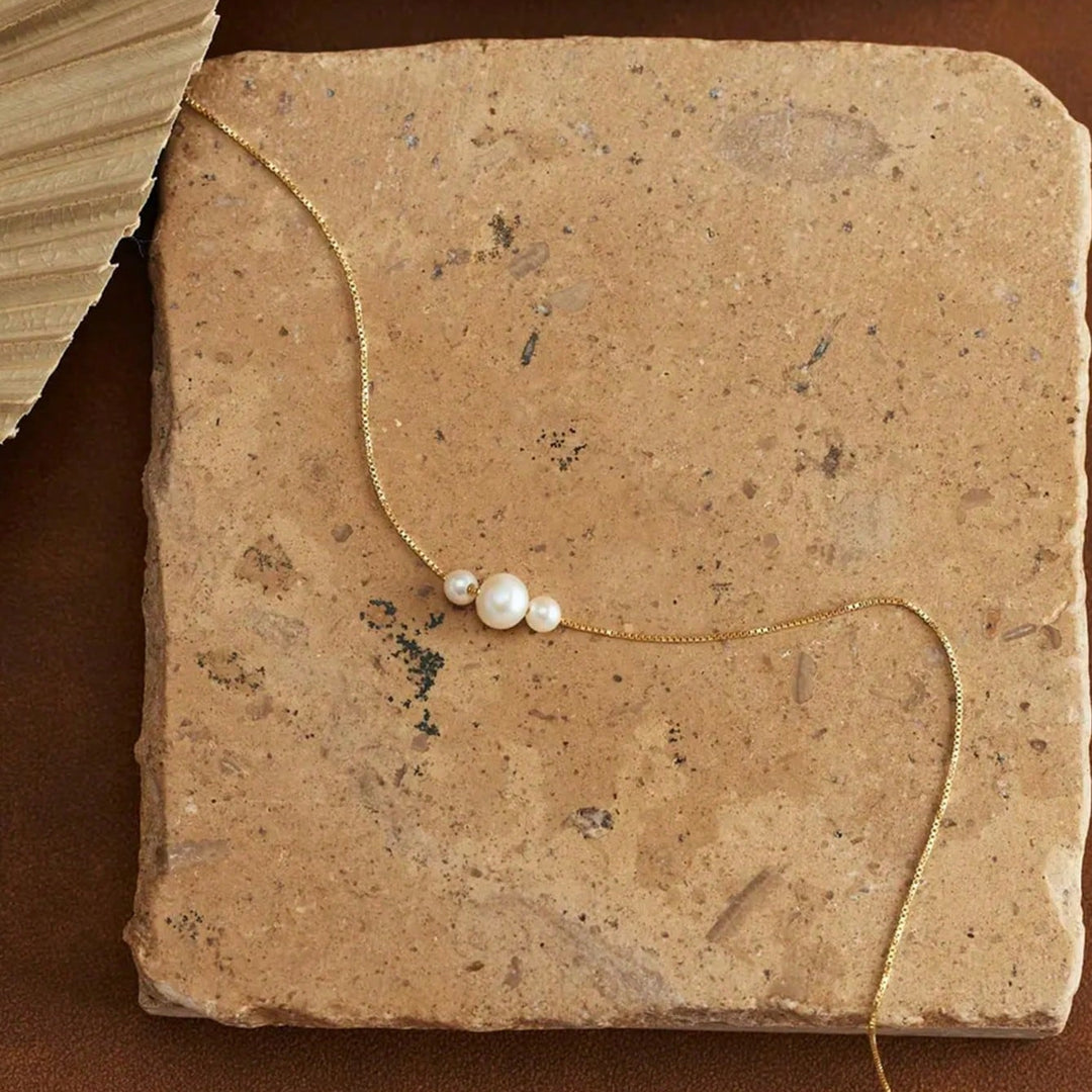 Roselle Pearl Necklace