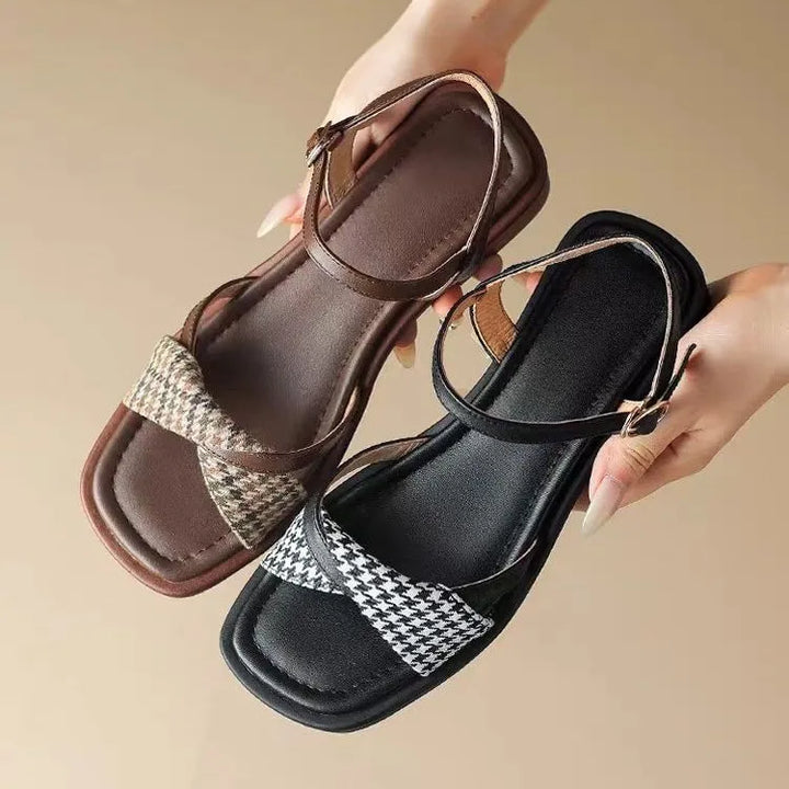 Sarenci Sandals