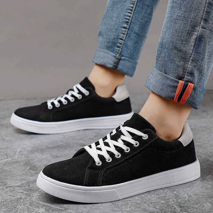 Easton Canvas Sneakers