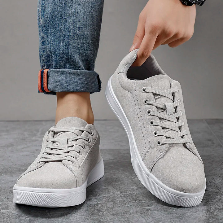 Easton Canvas Sneakers