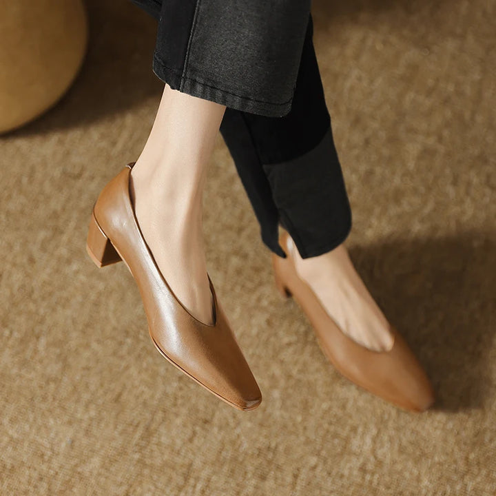 Avina Heels