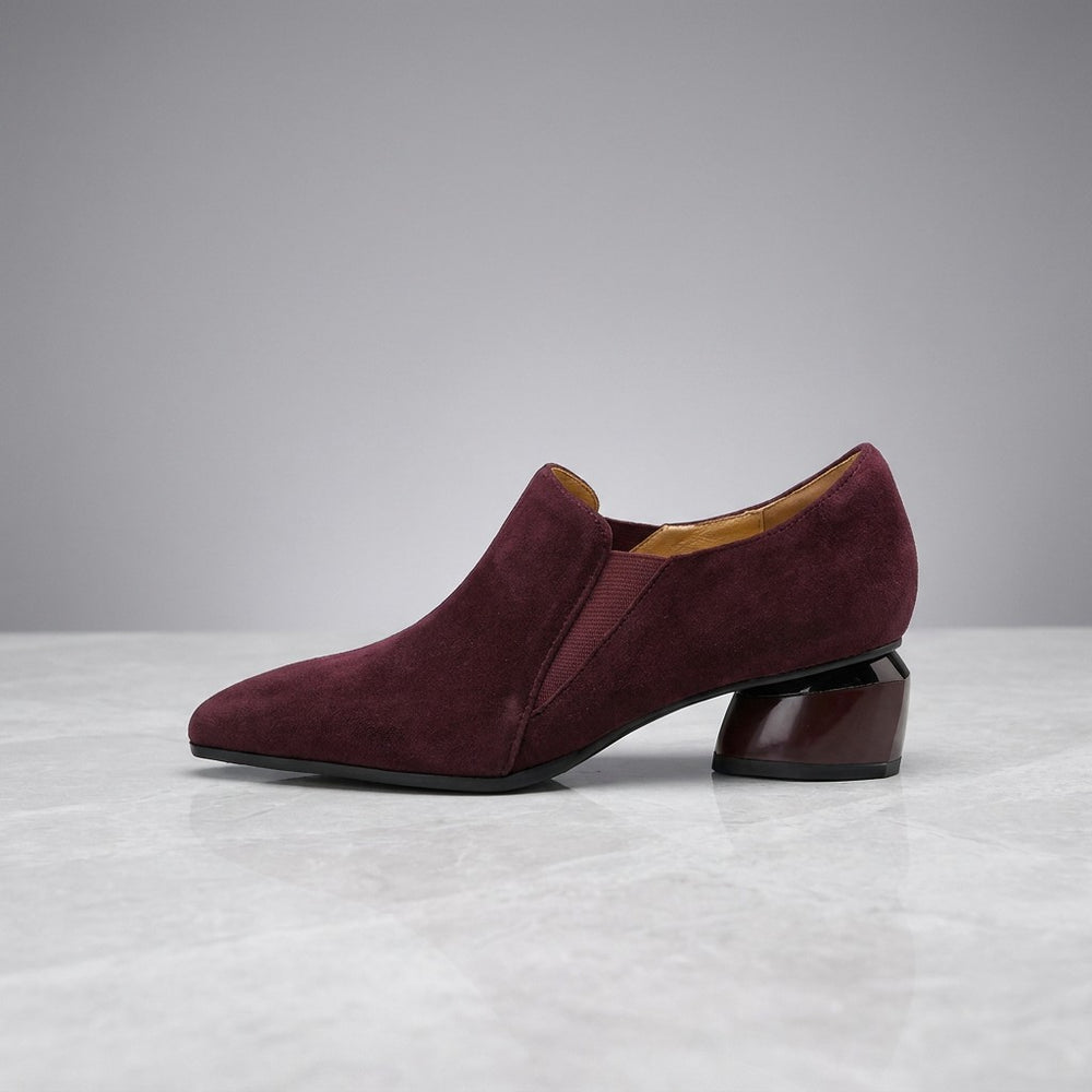 Women's Suede Pumps — Burgundy, side profile