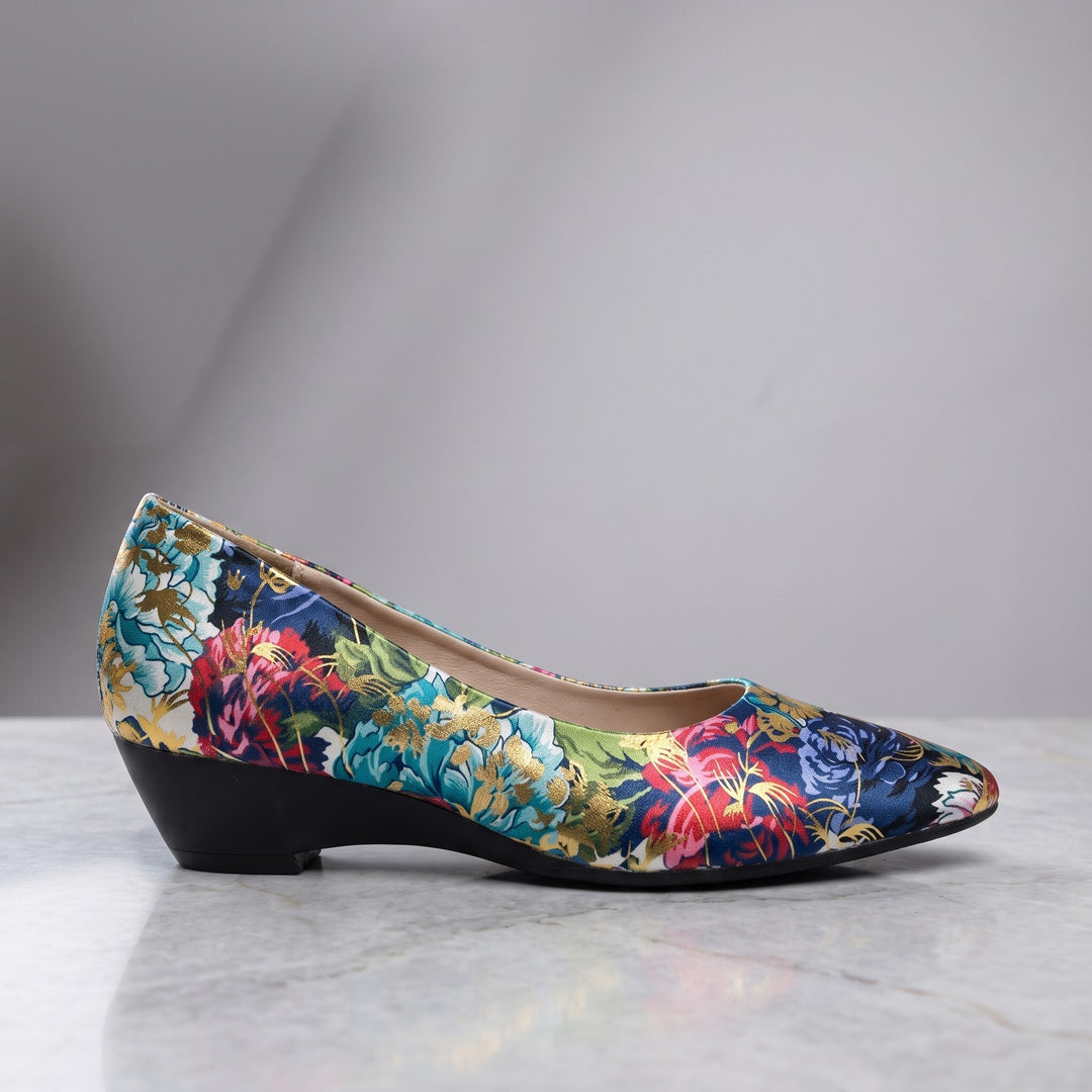 Camogli Floral Pumps — Teal Floral, side profile of a single shoe showing the low heel