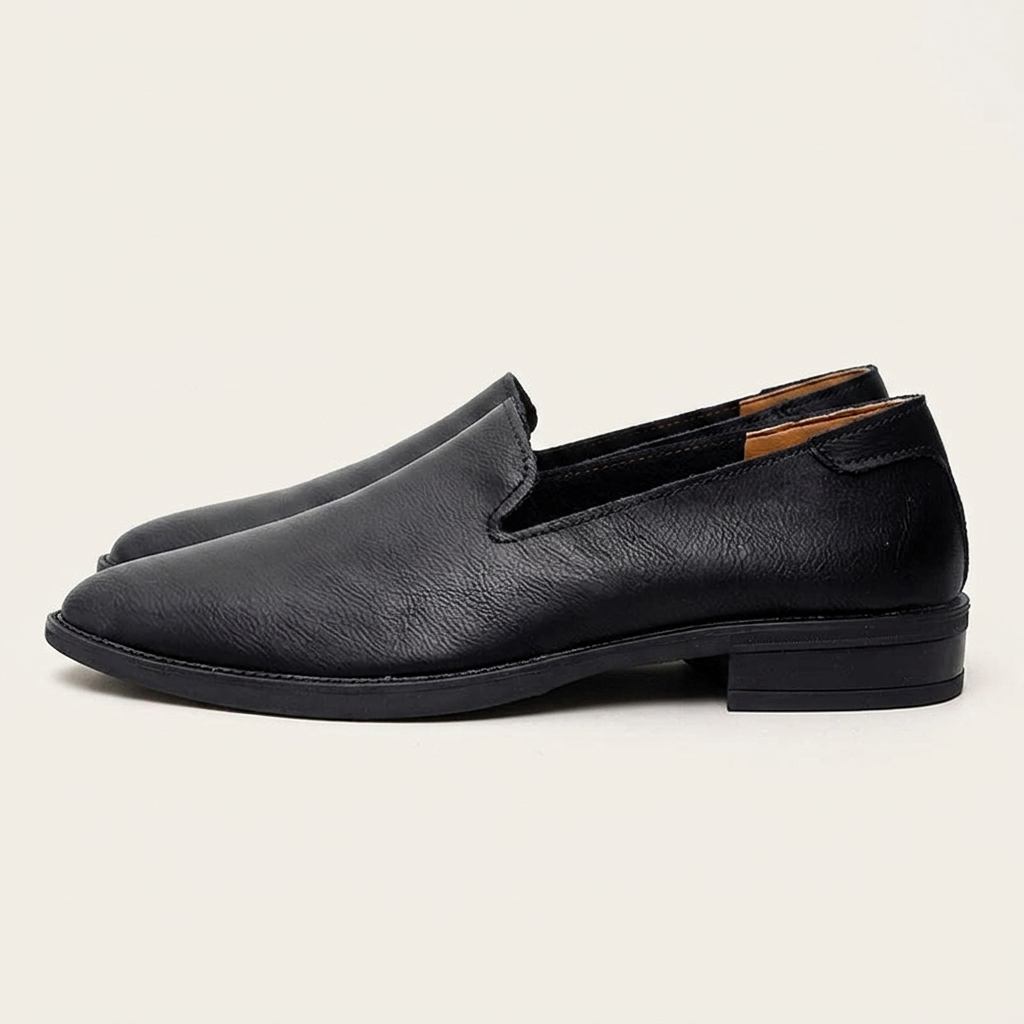 Noli Pointed Loafers — Black
