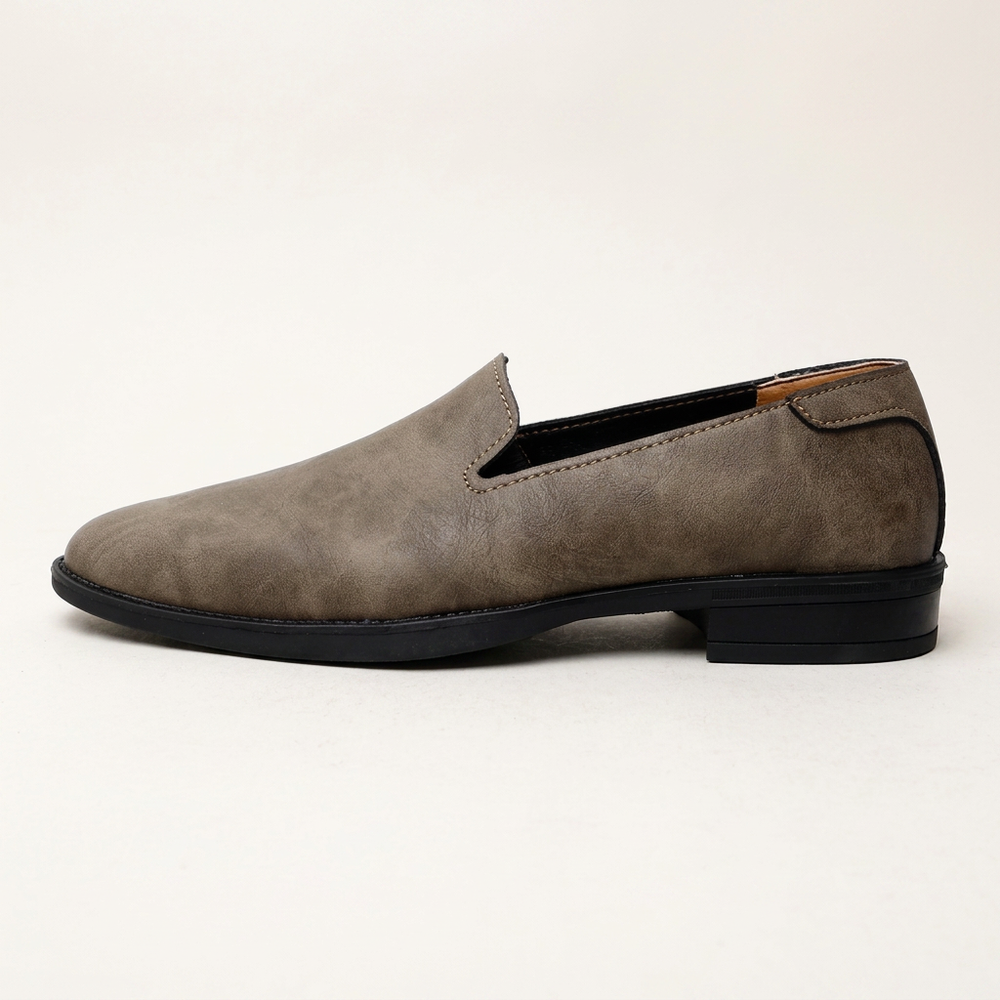 Noli Pointed Loafers — Khaki